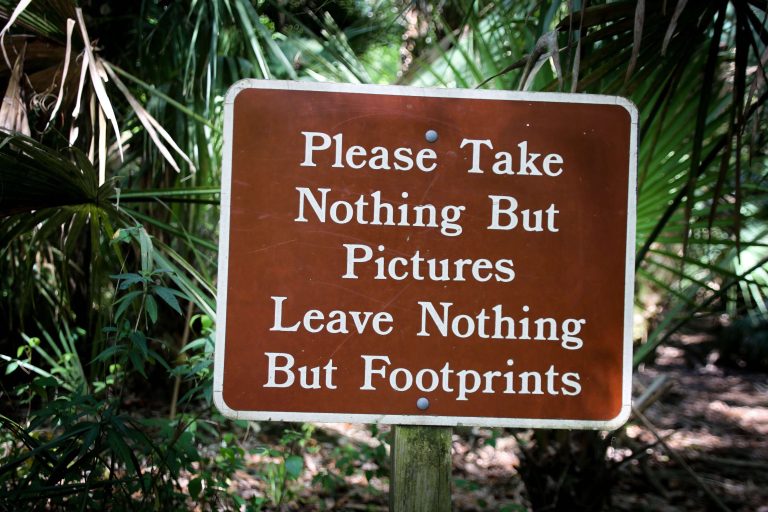 Leave No Trace Outdoor Ethics Sign