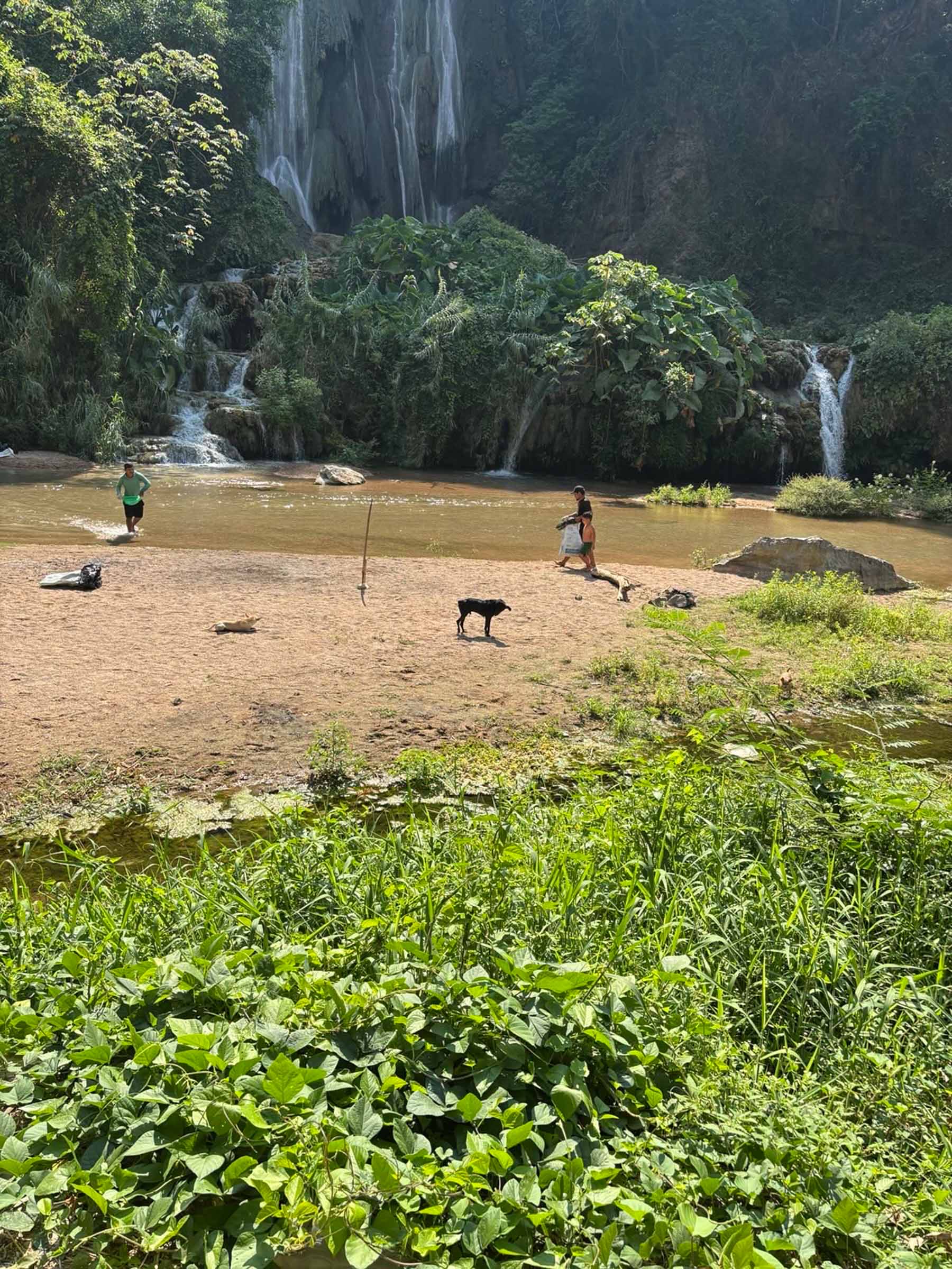 nahua expeditions conservation stills trash cleanup-731