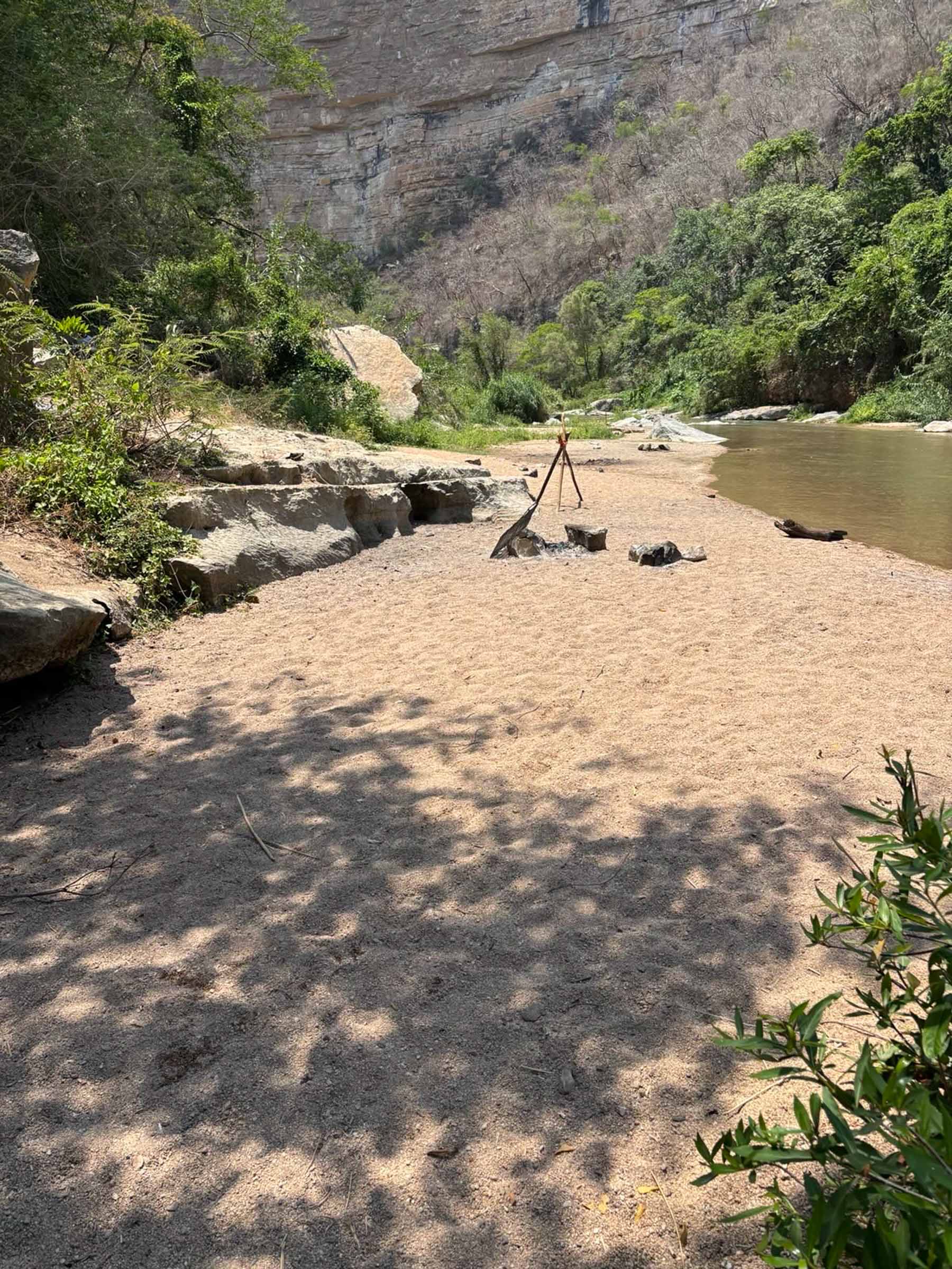 nahua expeditions conservation stills trash cleanup-732